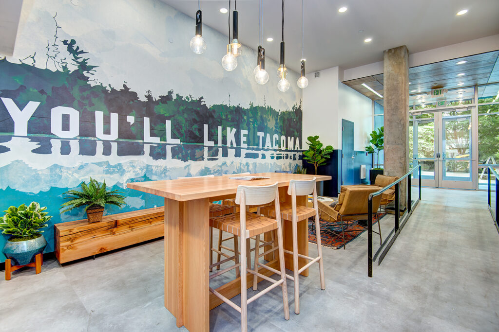 Spacious resident clubhouse at Hanna Heights Tacoma waterfront apartments